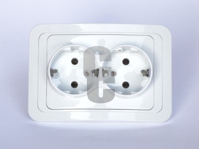 Нови предложения Контакт двоен - Макел - нов модел                                                                                                                                                                                                                                                                           